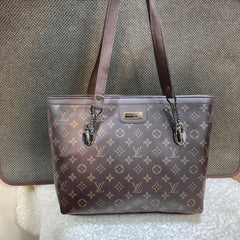LV SHOULDER BAGS