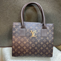 LV PRINT HANDBAGS