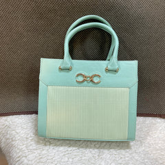 FRONT CLIP HANDBAGS