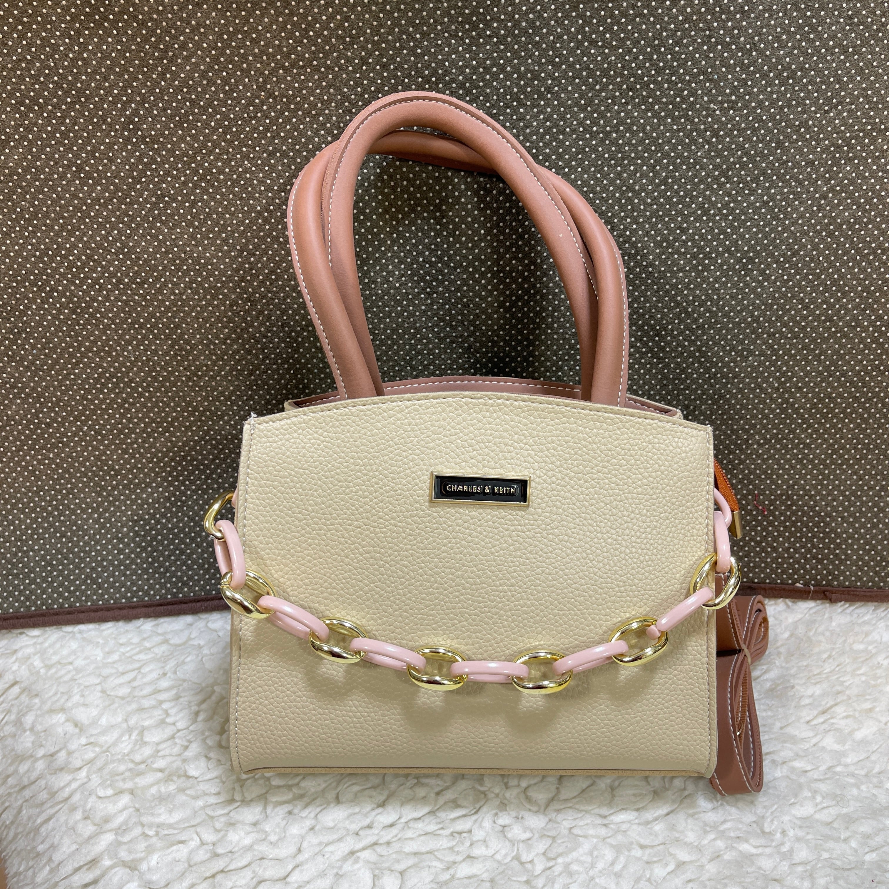 CK FITTING HANDBAGS