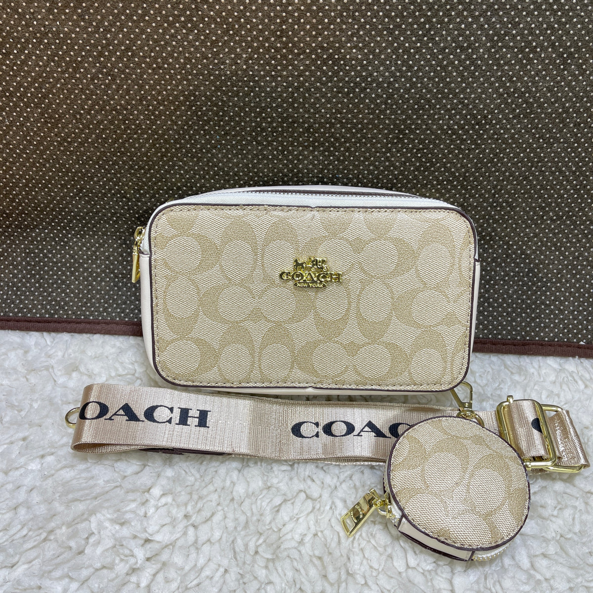 BRANDED CROSS BODY COACH