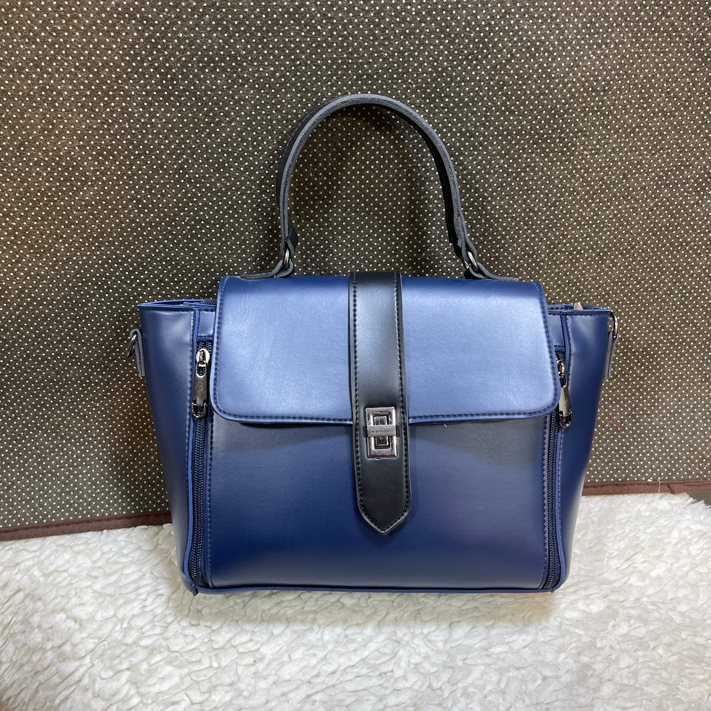 FRONT LOCK HANDBAGS