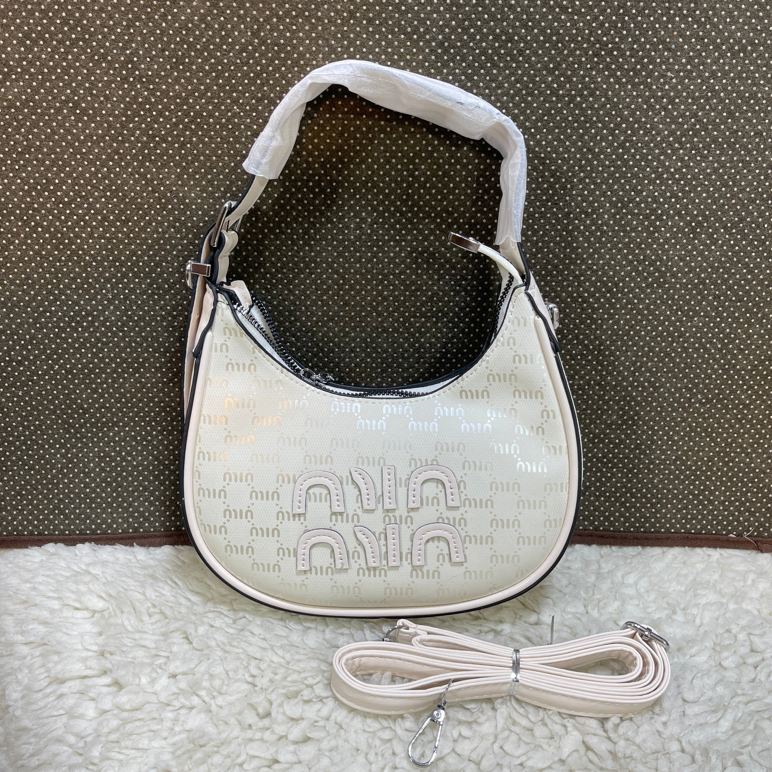 MOON SHAPE CROSS BODY