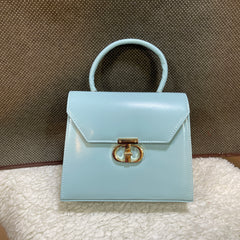 FLAPLOCK HANDBAGS