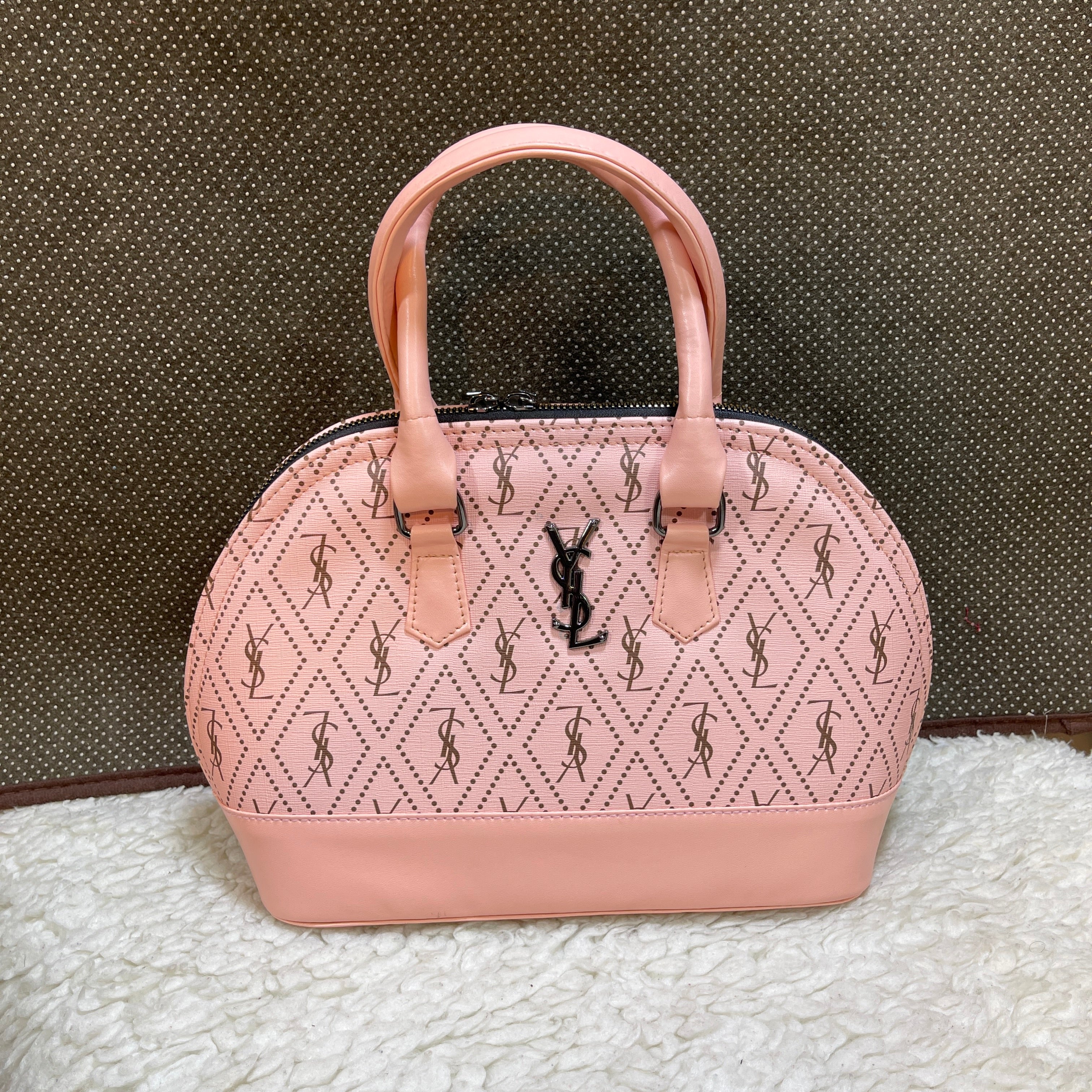 YSL COACH MK D SHAPE
