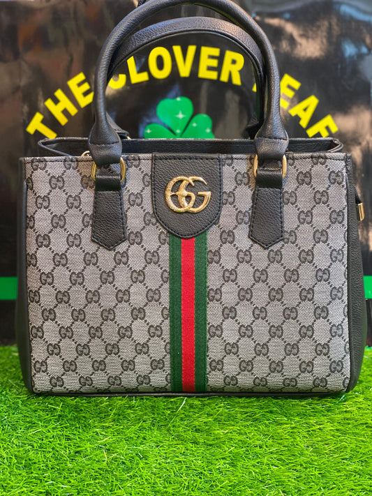 GUCCi HAND BAG