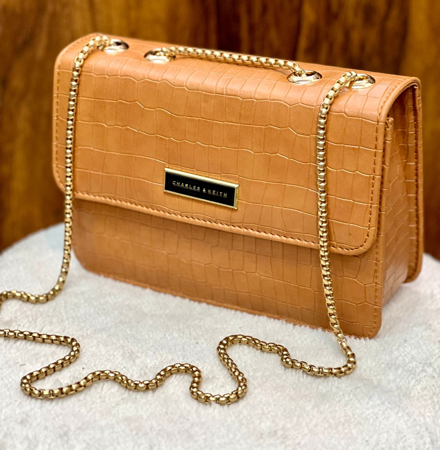 CROSS BODY BAG