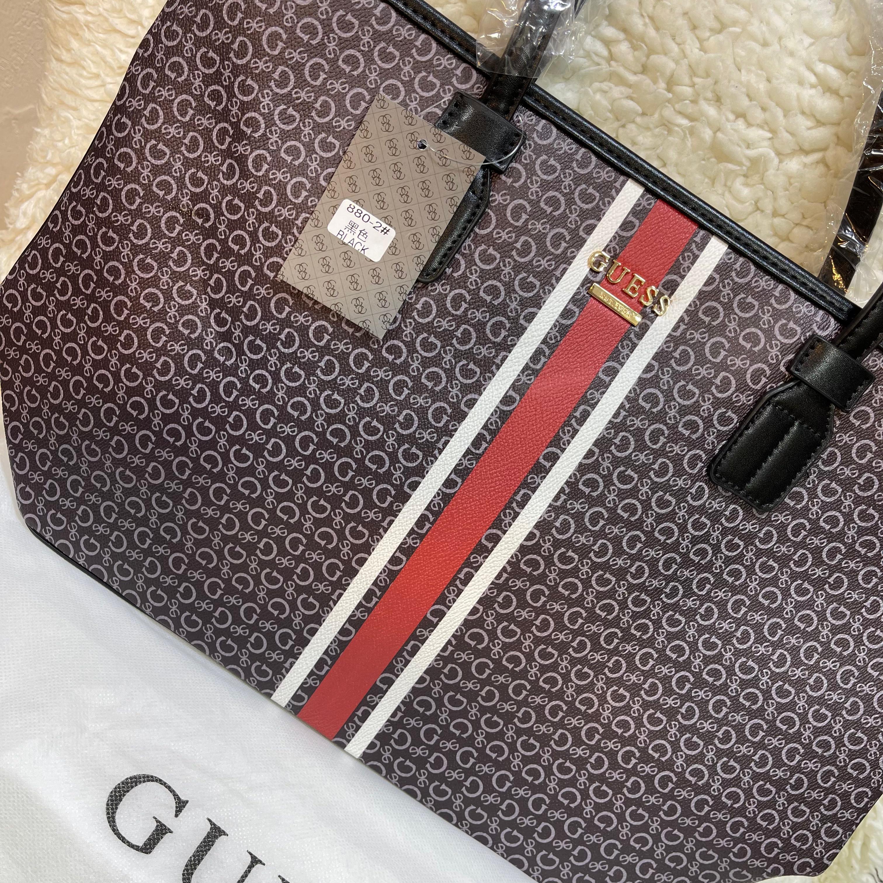 GUESS MASTER COPY BAG