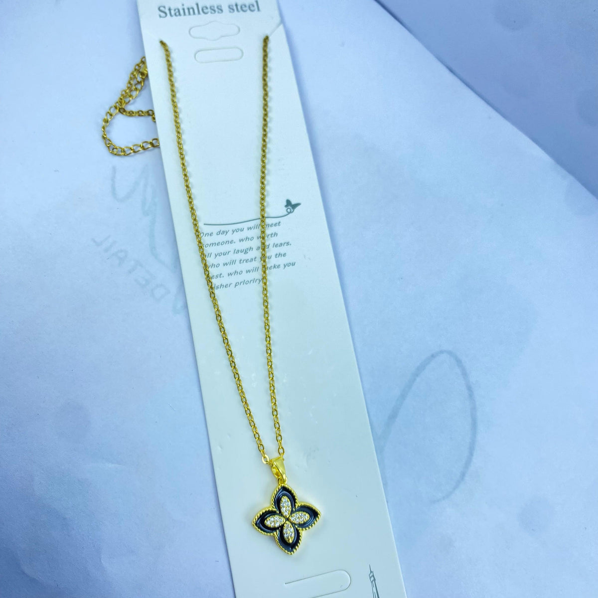 PREMIUM LOCKET