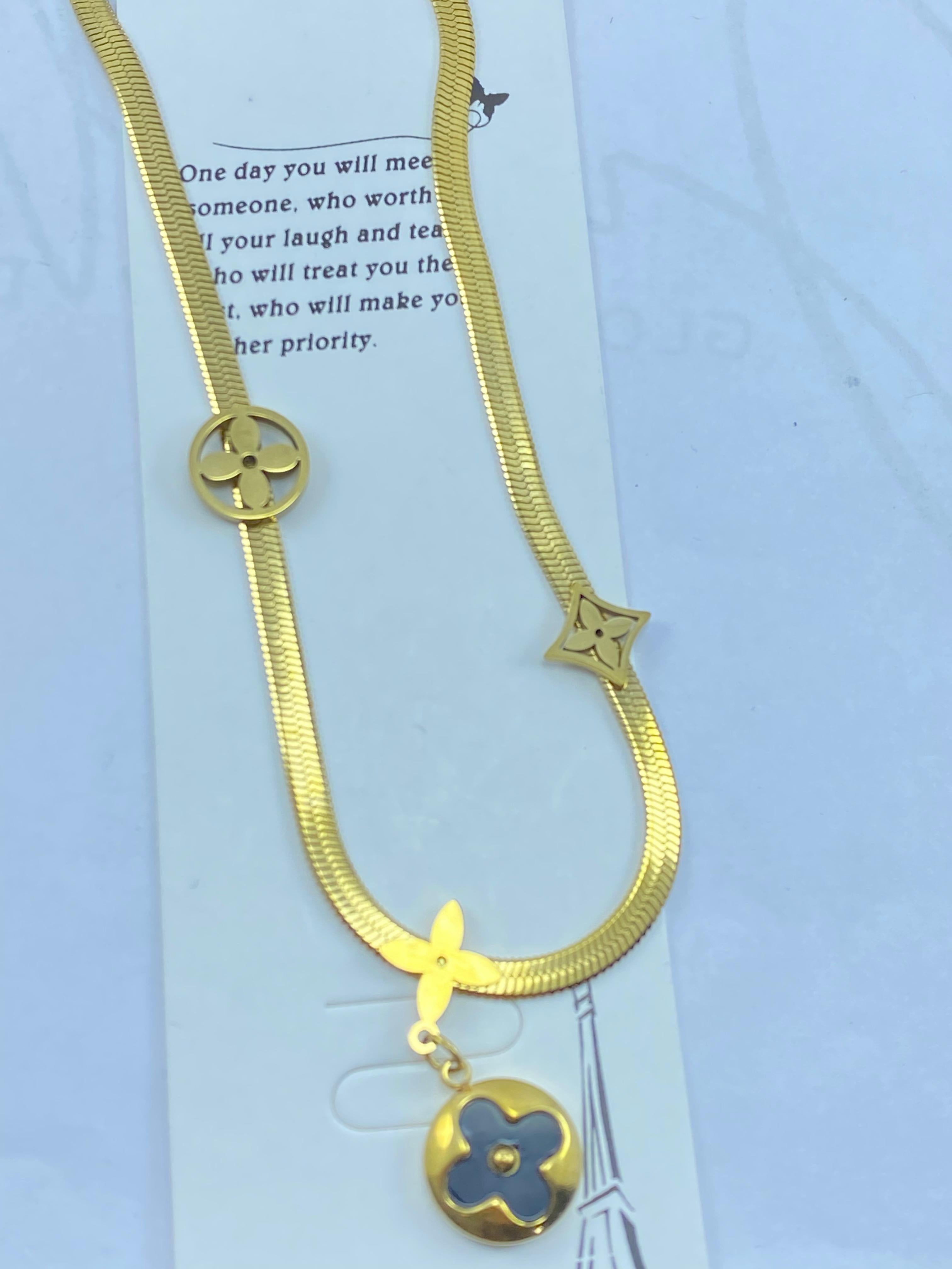 PREMIUM LOCKET