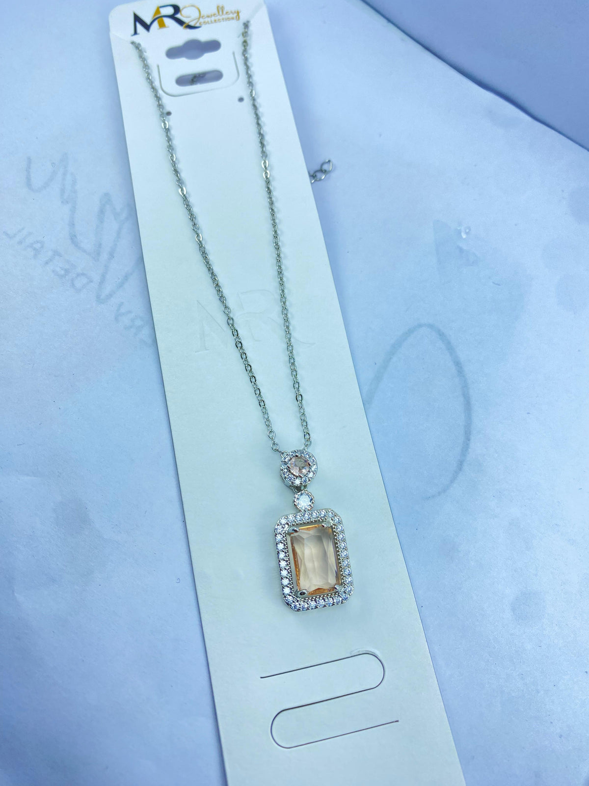 PREMIUM LOCKET