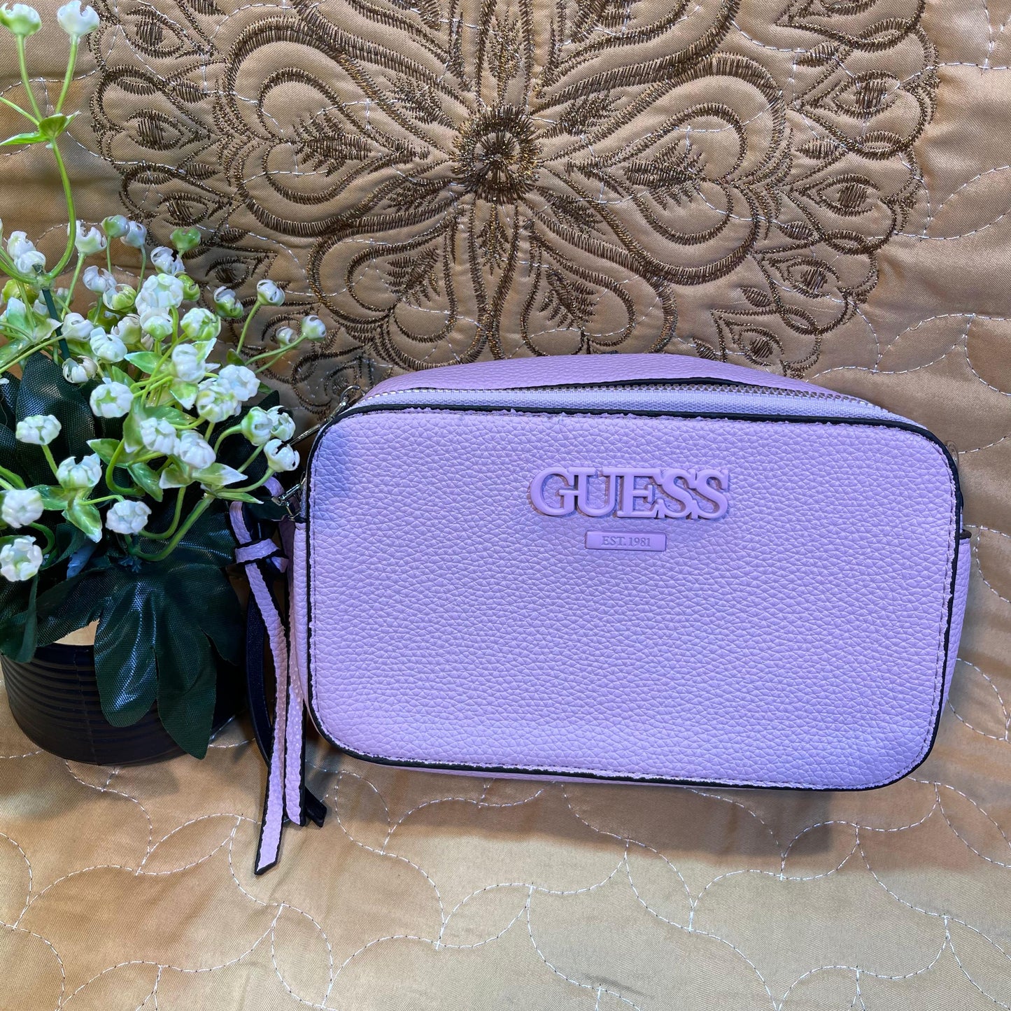 GUSS IMPORTED CROSS BODY BAG