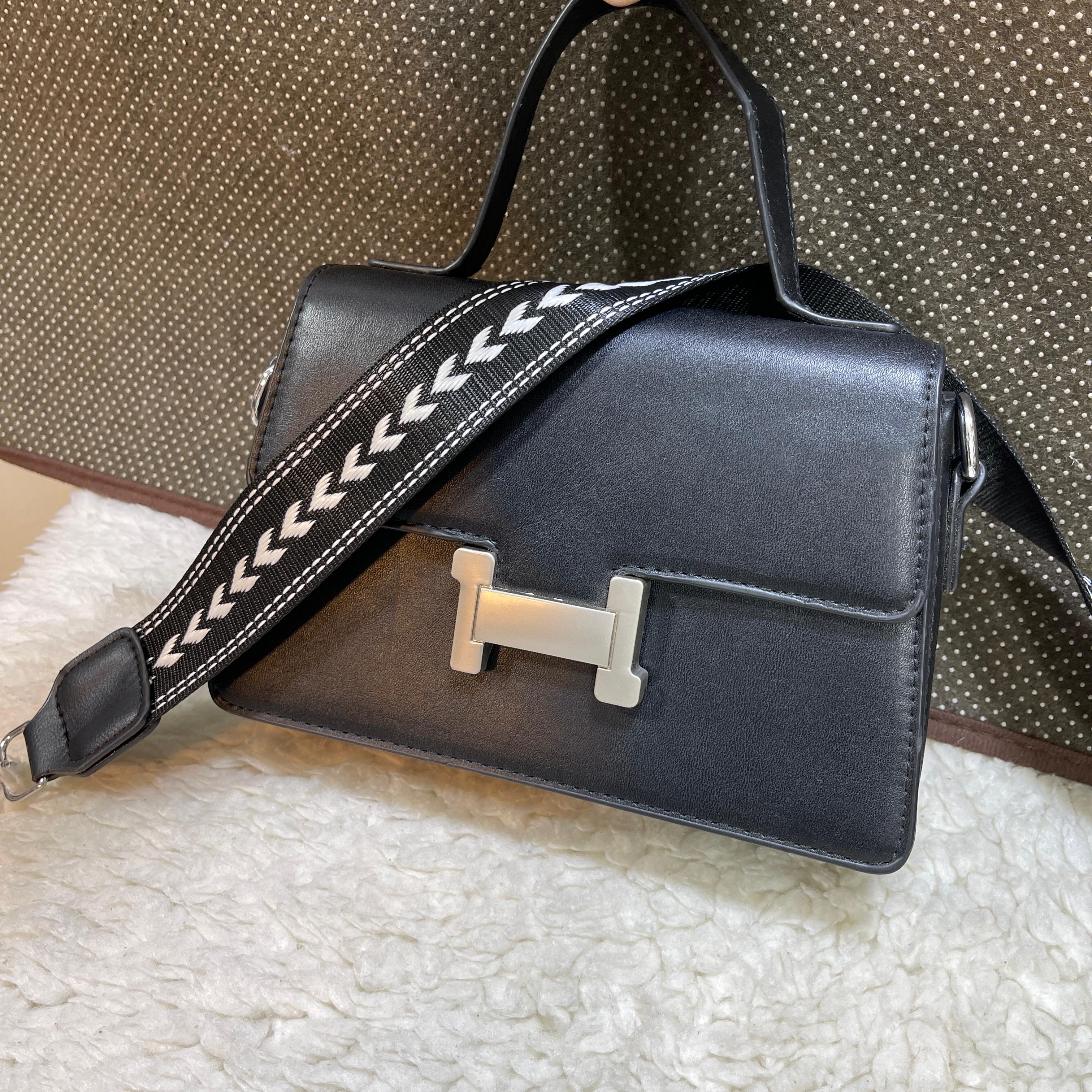 HIGH QUALITY CROSS BAG