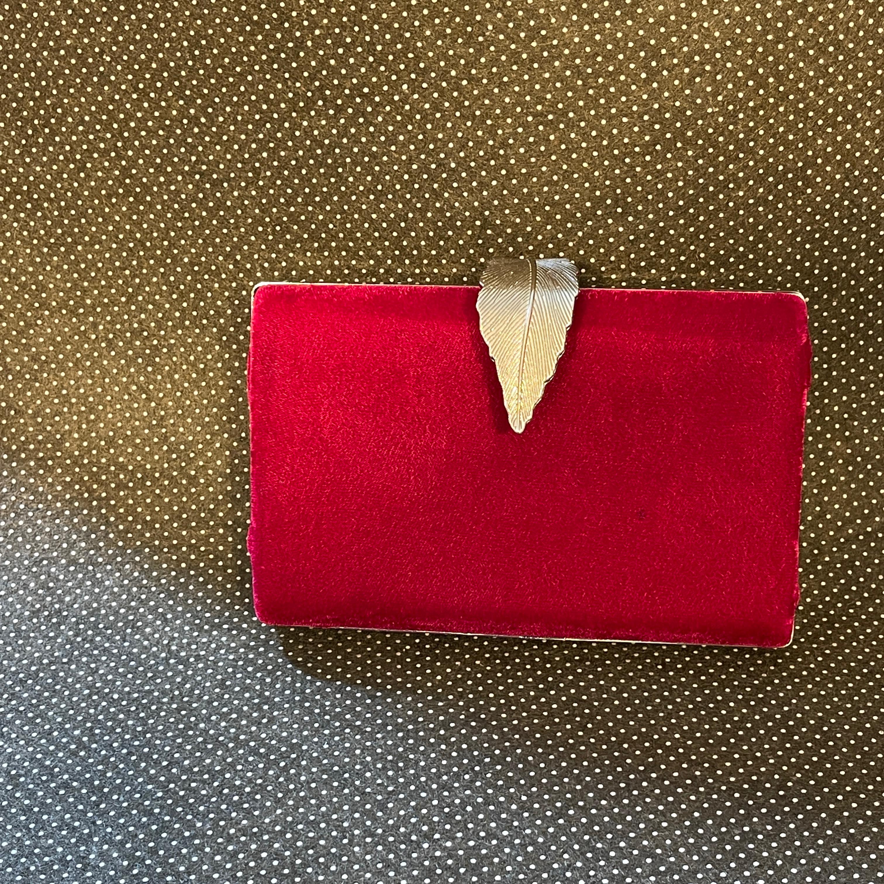 FANCY CLUTCH