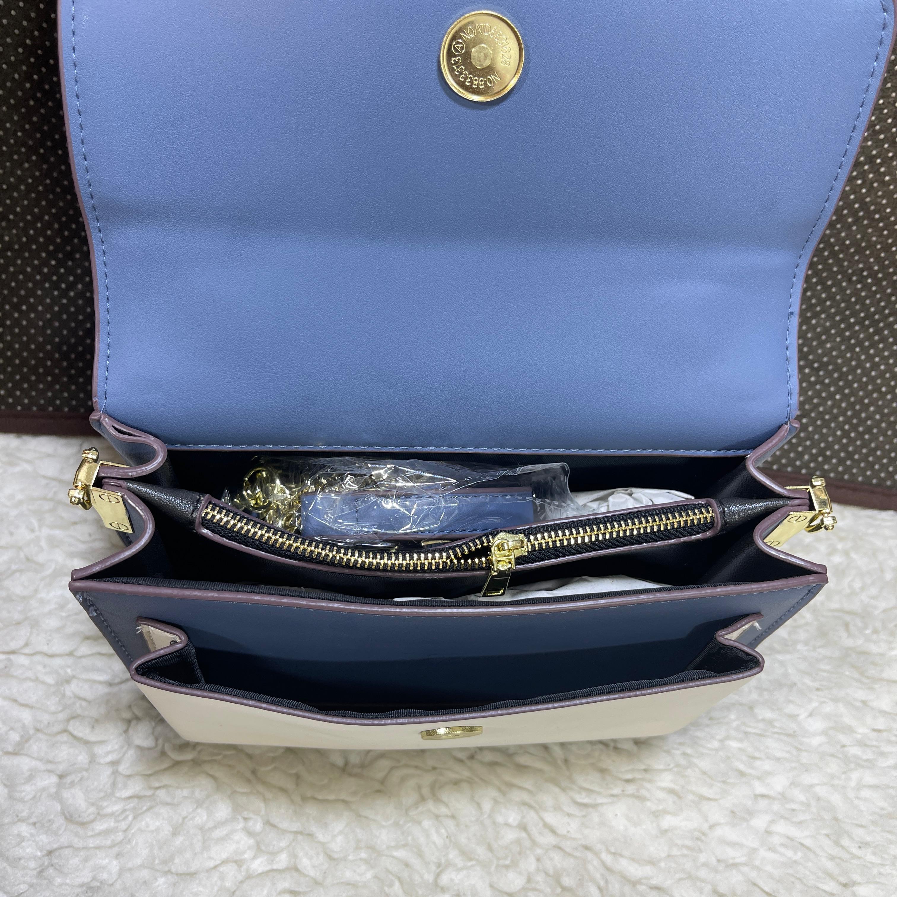 CHARLES & KEITH CROSS BODY